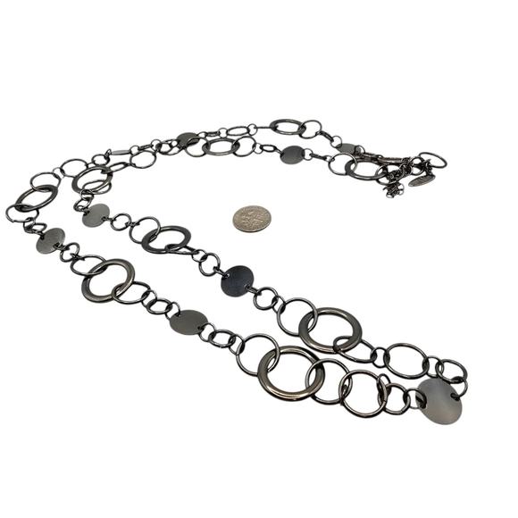 Charcoal Black Interlocked Ring Disc Necklace 36" Adjustable - Picture 5 of 6